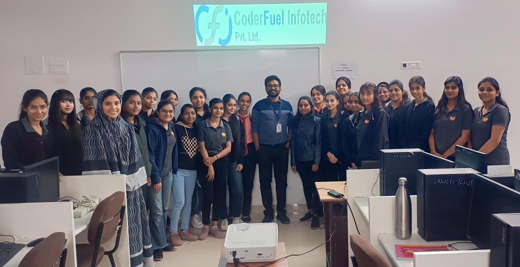 Android Development Workshop at Raisoni College, Nagpur by Prof. Vishwas Bhagwat